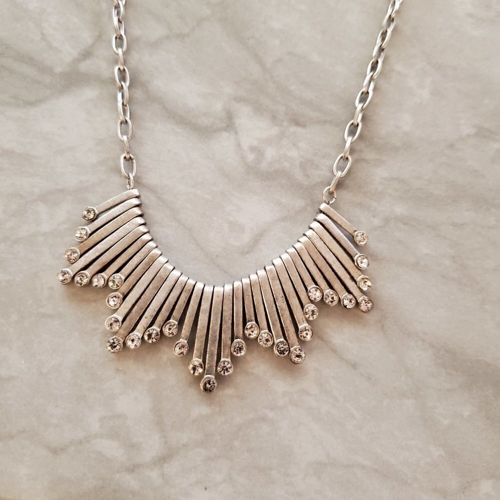 ✨ J.Crew Silver Rhinestones Crystals Pave Antiqued Mini Statement Necklace ✨ - Picture 5 of 13